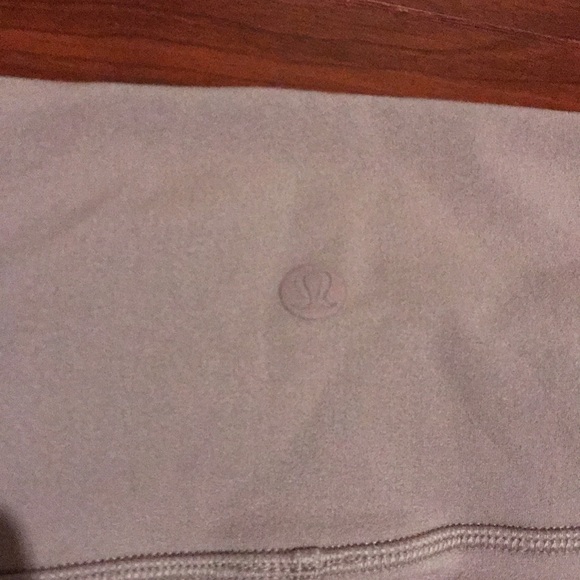Lululemon Dusty Rose 28” Leggings with Mesh Details - Picture 6 of 7